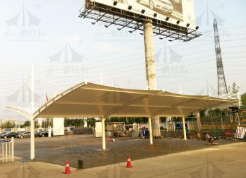 如何判斷鋼膜結(jié)構(gòu)停車(chē)棚是否合格？